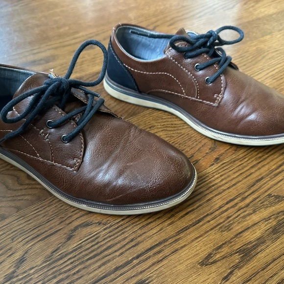Kids Mens Brown Leather Shoes size 5 - Picture 11 of 12